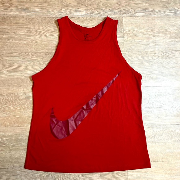 Nike Tops - Nike Dri-fit size Medium